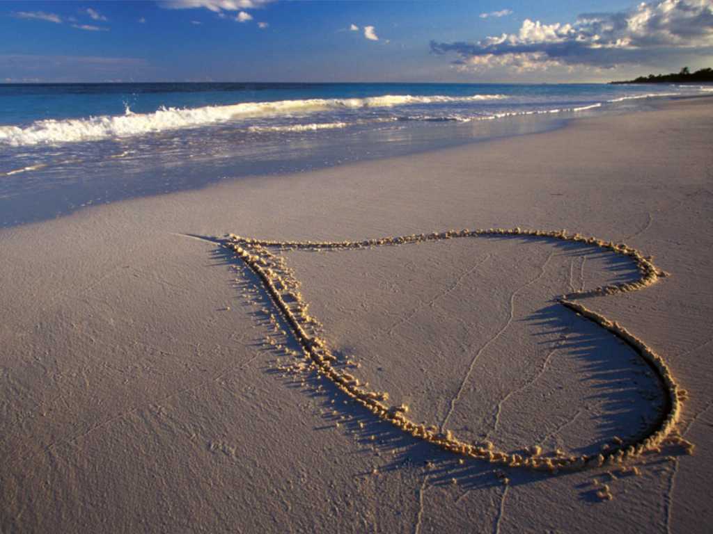beach-sand-water-heart