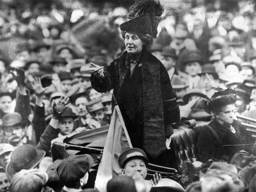 circa 1911: British suffragette Emmeline Pankhurst (1858 - 1928), being jeered by a crowd in New York. 